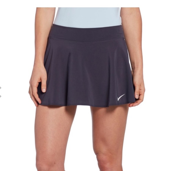 nike flouncy tennis skirt